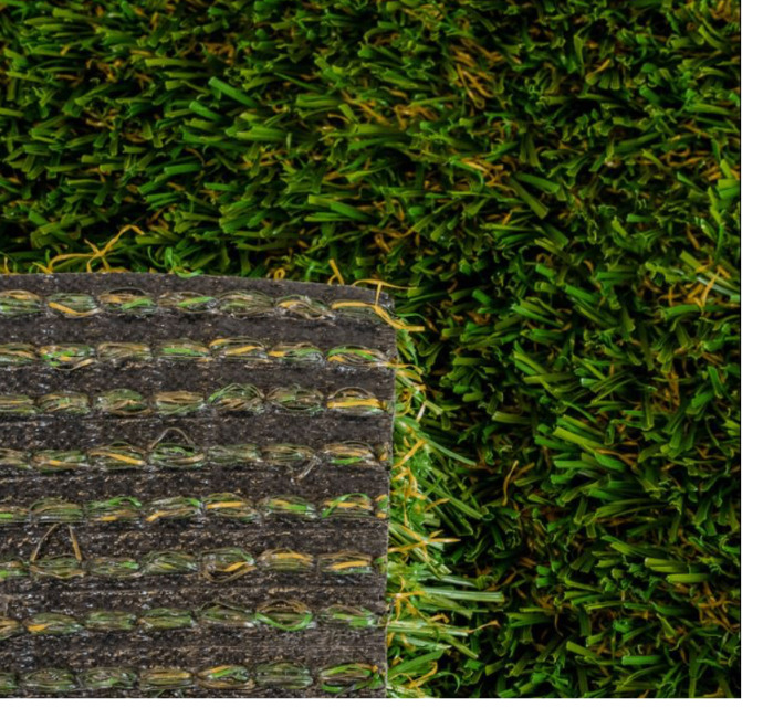 Everglade Fescue Light artificial turf — blade and backing detail