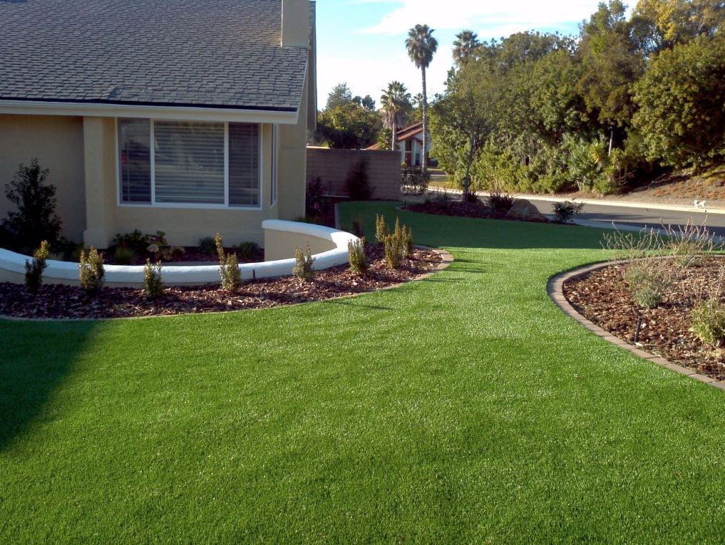 Newport Coast Residence — Full backyard turf transformation · 2,400 sq ft